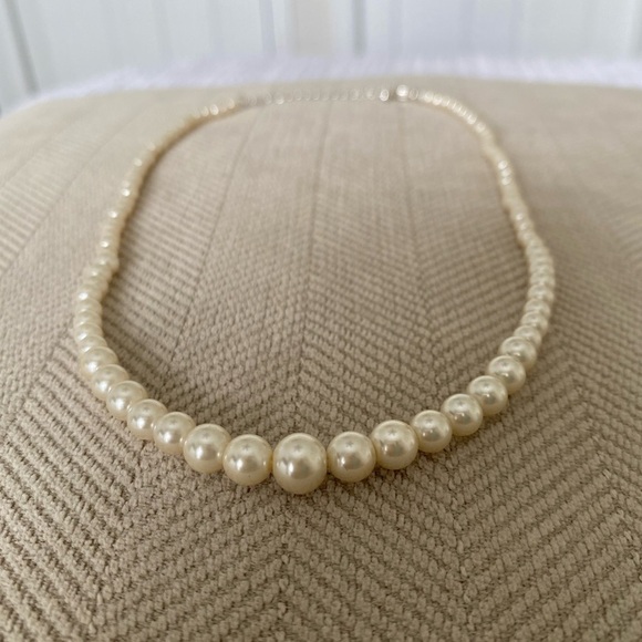 Jewelry - Pearl Necklace Adjustable Faux Costume Jewelry